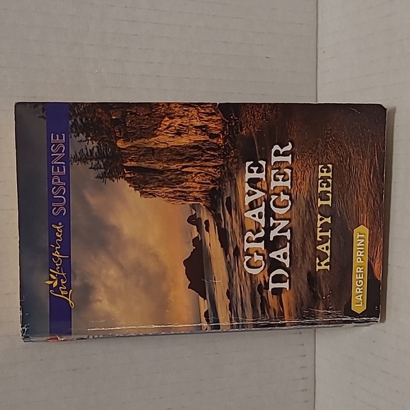 10 Large Print Love Inspired Suspense Inspirational Romance Paperback Books - Picture 8 of 16